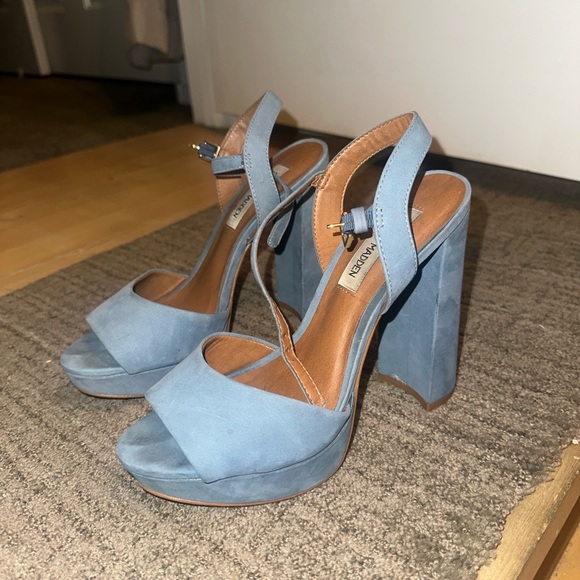 Steve Madden Blue Suede Platform Heels - Picture 1 of 3